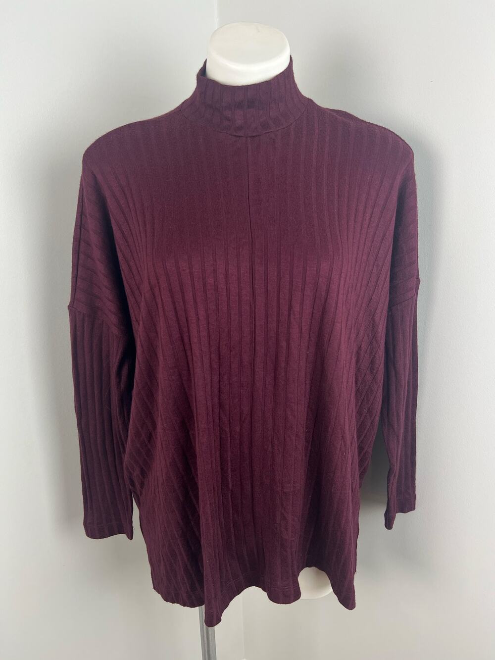 LOFT Mock Neck Ribbed Pullover Knit Blouse in Burgundy Small
